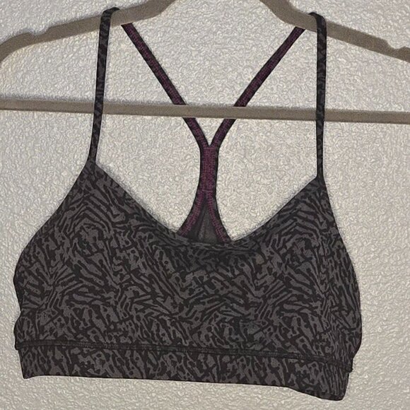 Lululemon Flow Y Bra IV - 12 - Picture 4 of 7